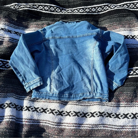 CAROLS KIDS EMBROIDERED JEAN JACKET SIZE 6 GIRLS 100% COTTON UPCYCLE - Picture 2 of 6